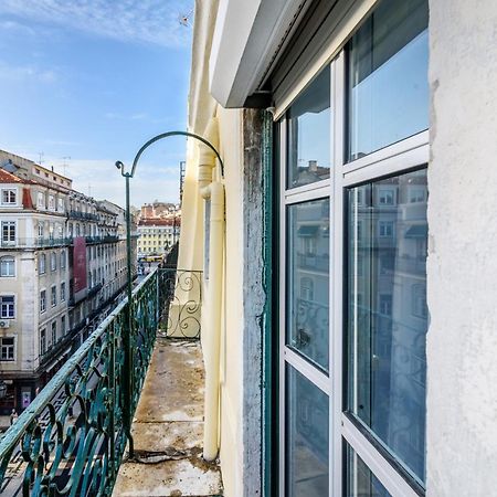 Whome City Chic Escape: Your Stylish Haven In Downtown Lisboa Екстериор снимка